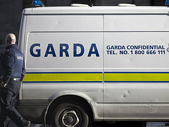Gardai continue to question ma...